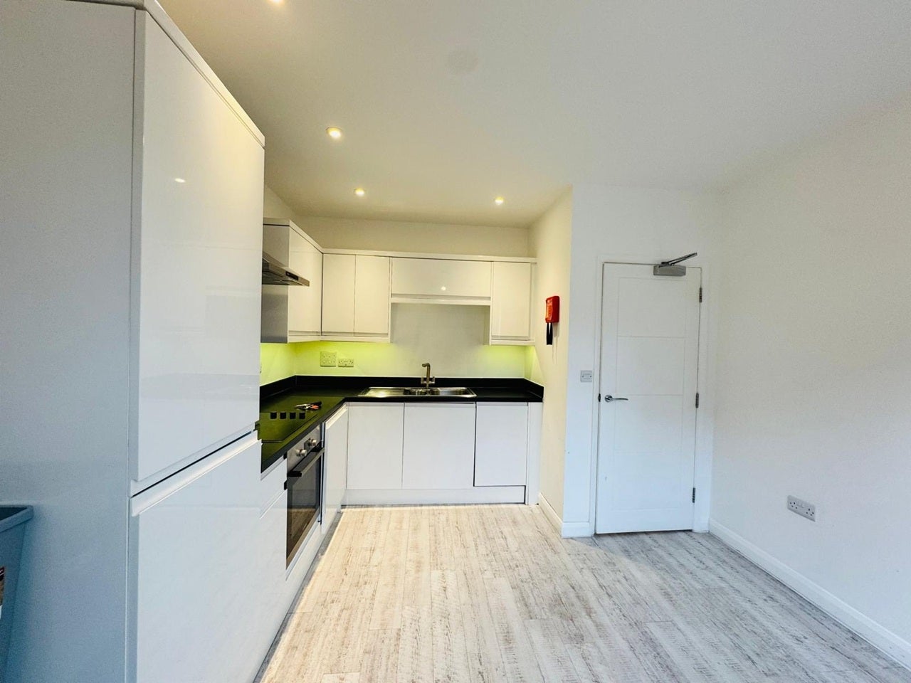 Flat Mendy Street in High Wycombe