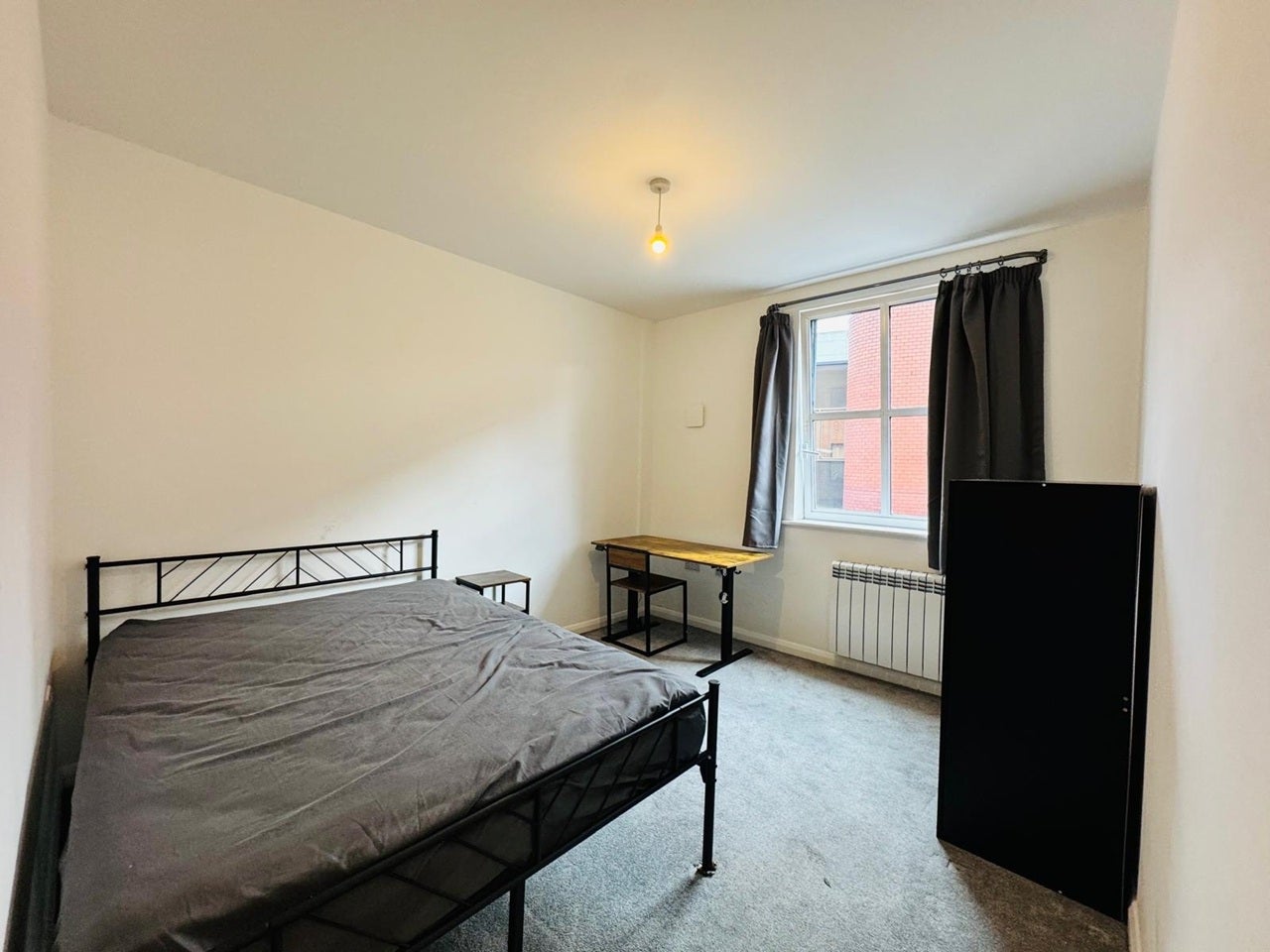 Flat Mendy Street in High Wycombe