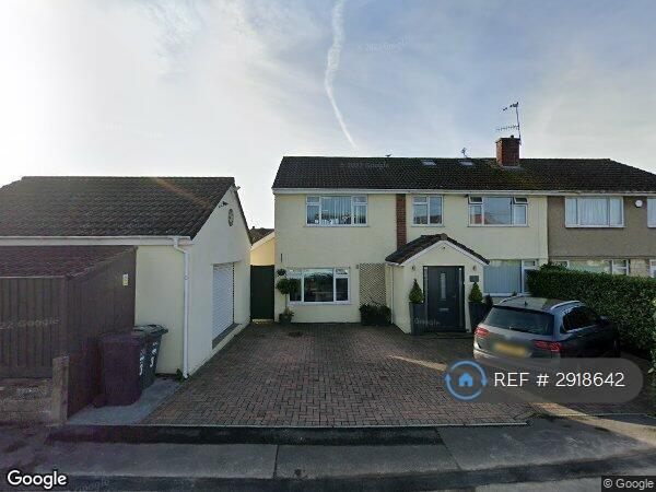 Room Woodland Road in Nailsea