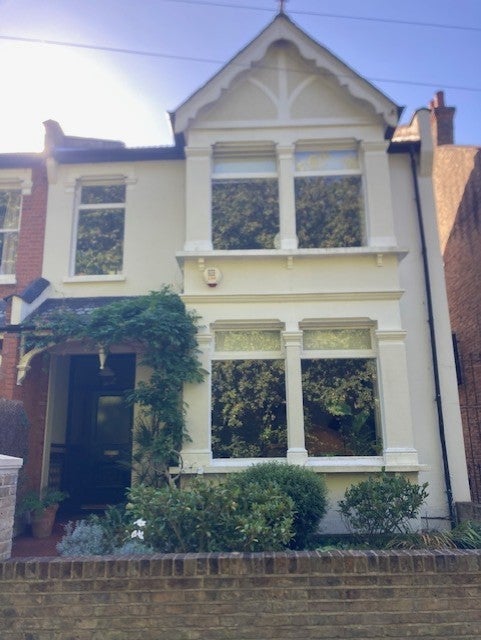 Room Fladgate Road in Greater London