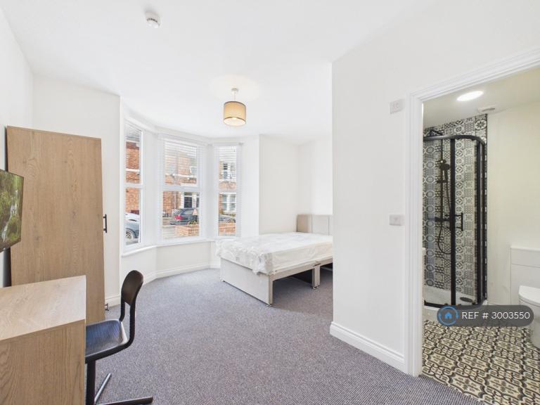 Room Dilston Road in Newcastle upon Tyne