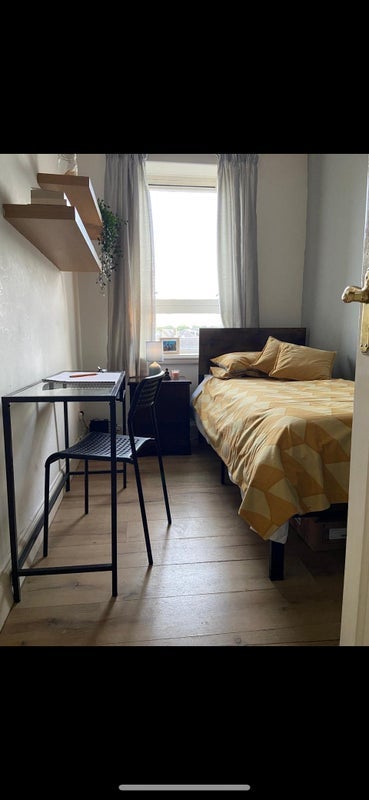 Room Craigentinny Road in City of Edinburgh