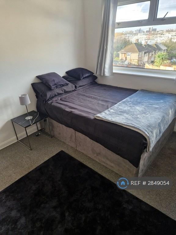 Room Gainsford Road in Southampton