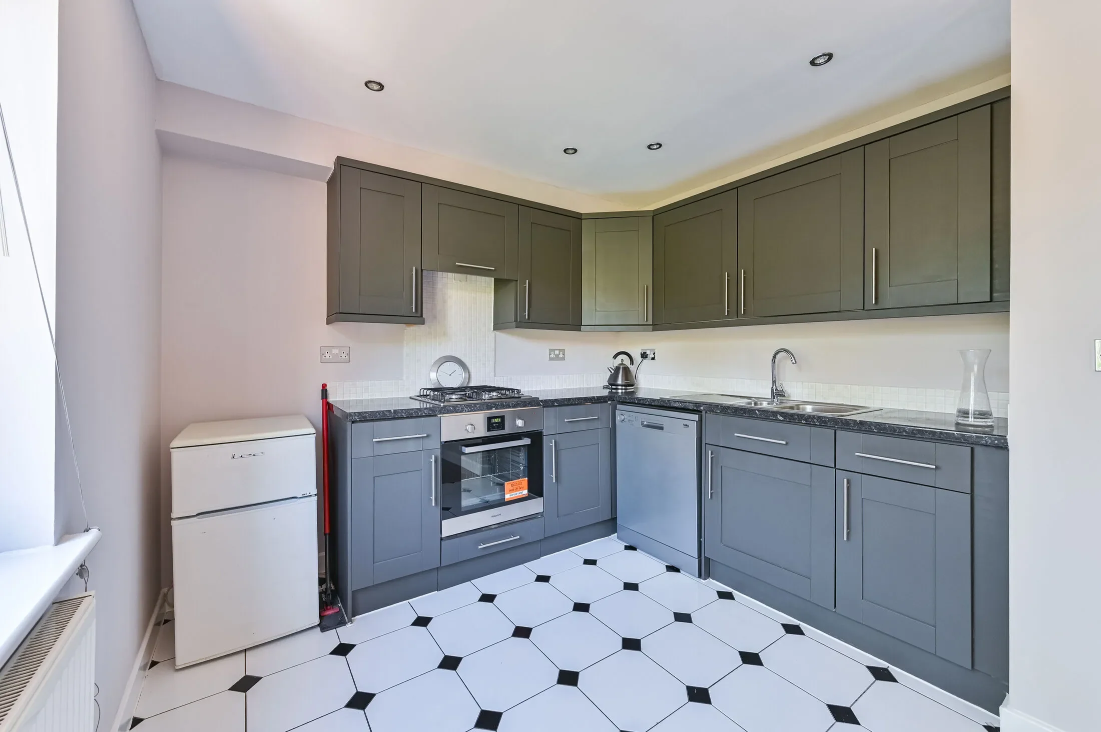 Flat Pascal Mews in Greater London