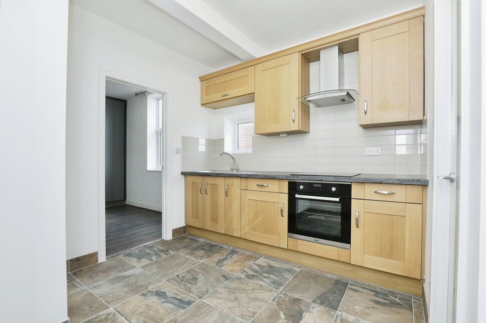 Flat Laughton Road in Dinnington