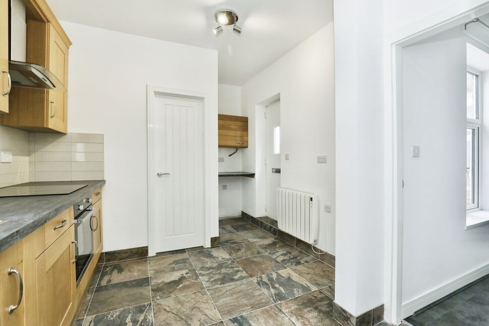 Flat Laughton Road in Dinnington