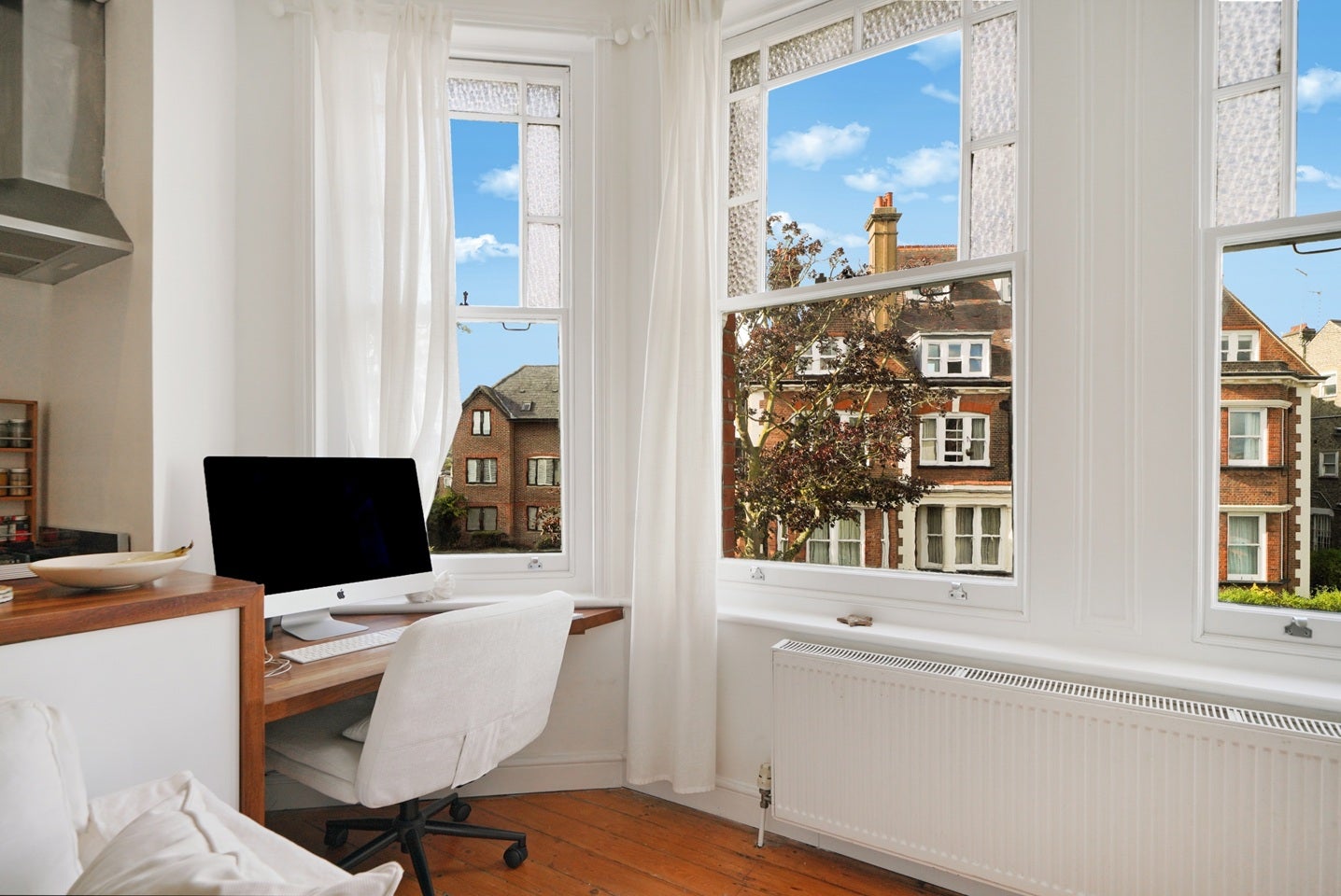 Flat Hillfield Avenue in Greater London