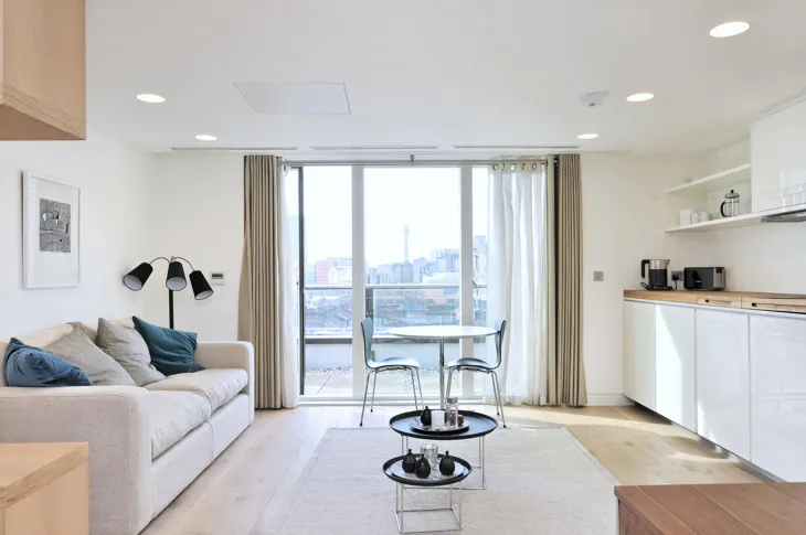 Flat Kingsway in City of Westminster