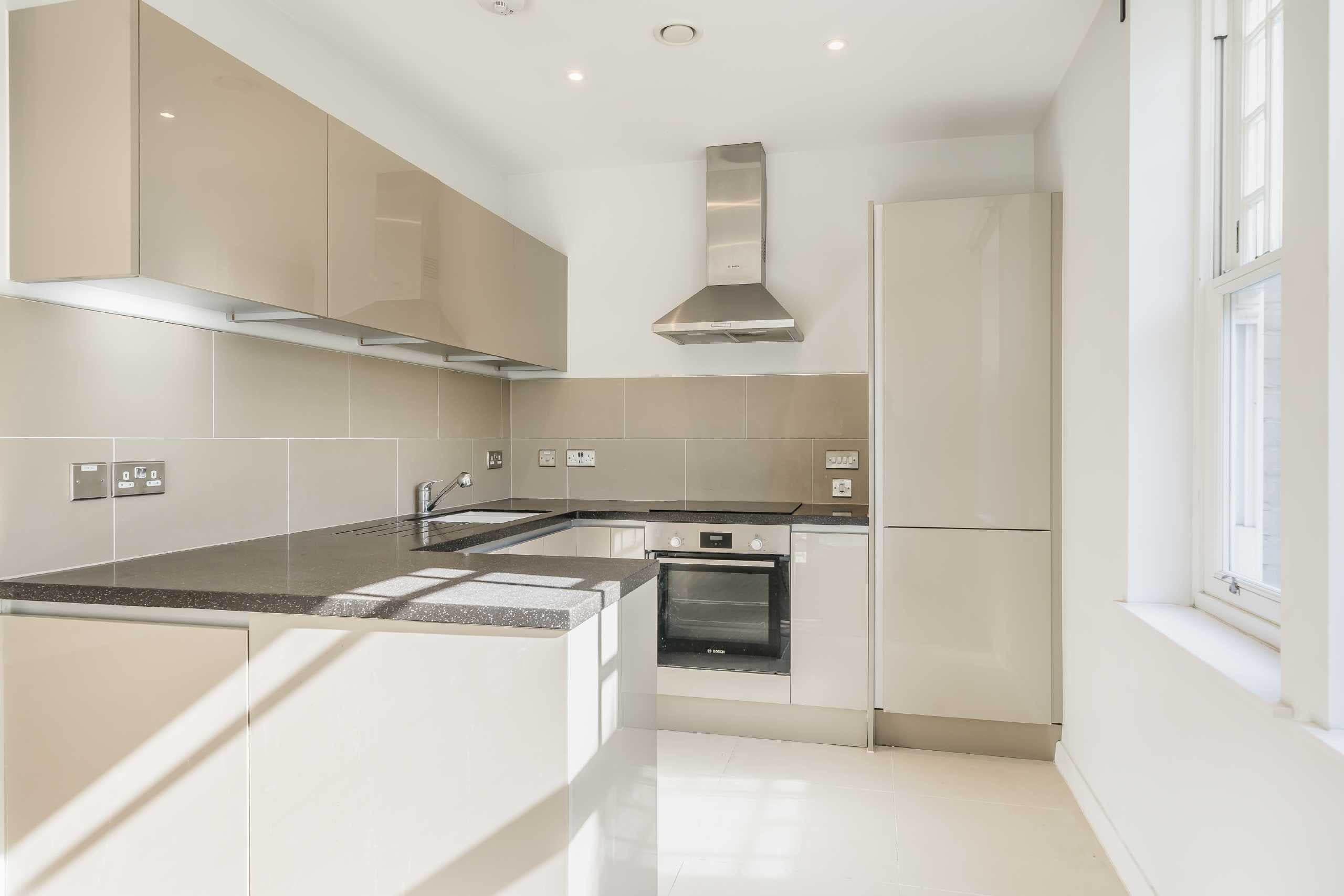 Flat Burlington Gardens in Greater London