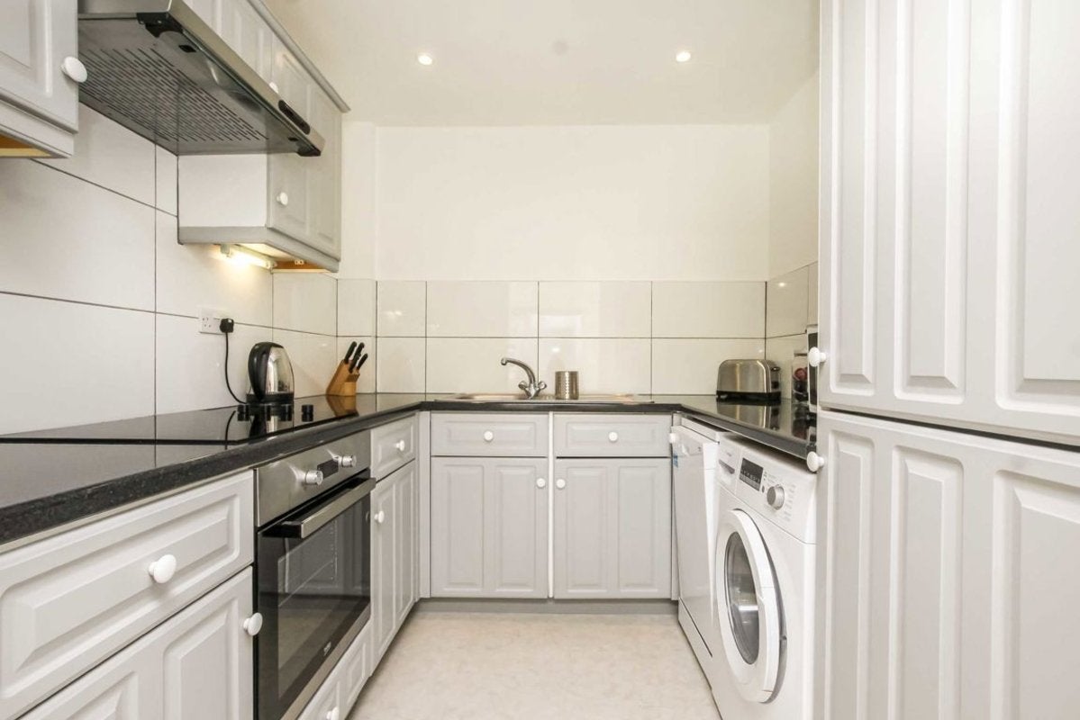 Flat Garford Street in Greater London