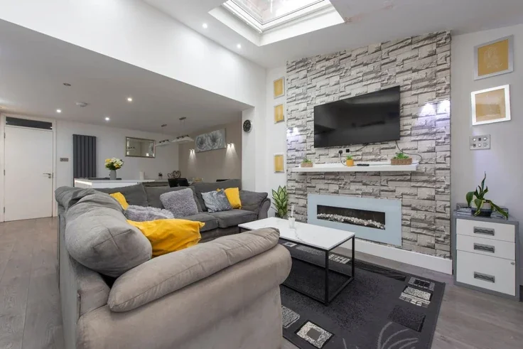 House Radnor Road in Greater London