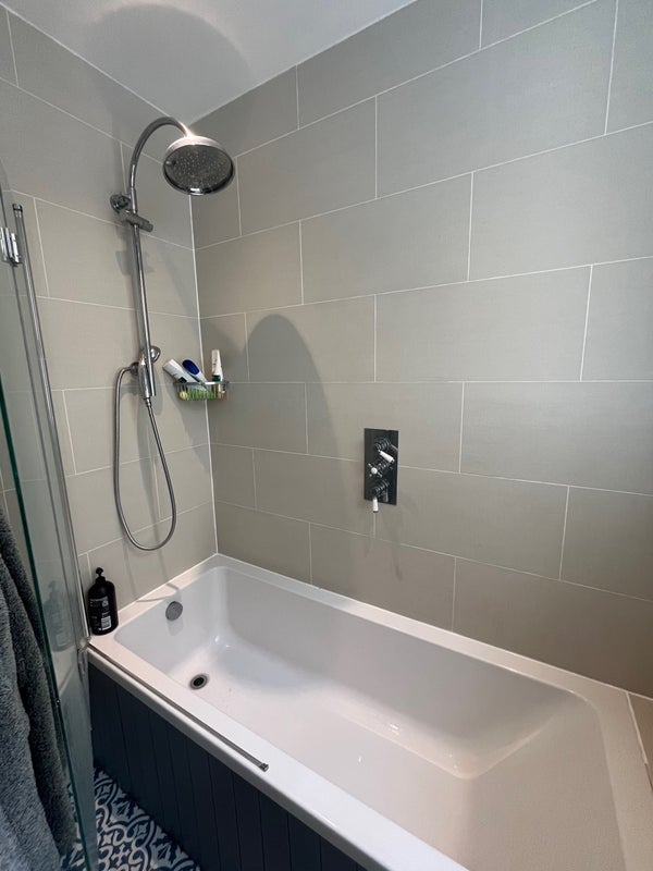Room Cavendish Road in Greater London