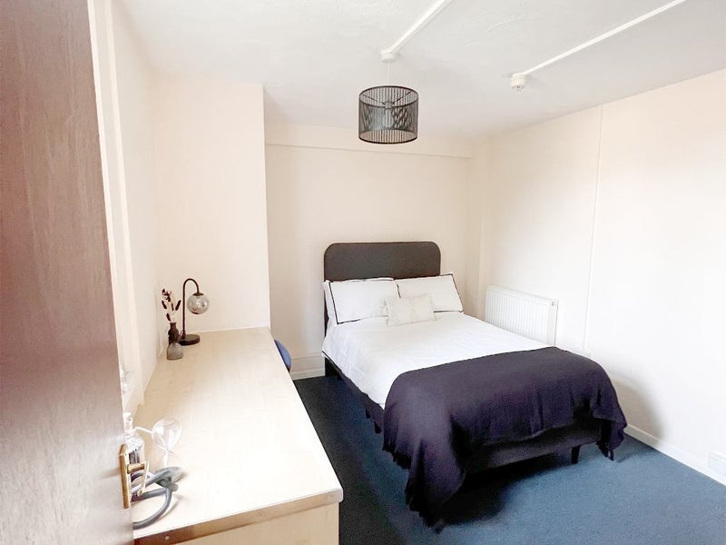 Room Pearson Road in Ipswich