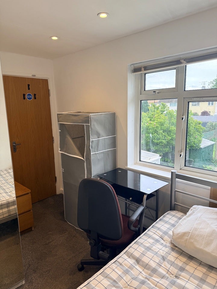 Room Exmoor Close in Chelmsford