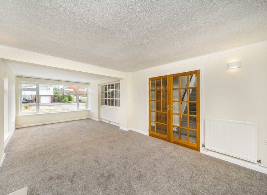 House Saxonbury Avenue in Borough of Spelthorne