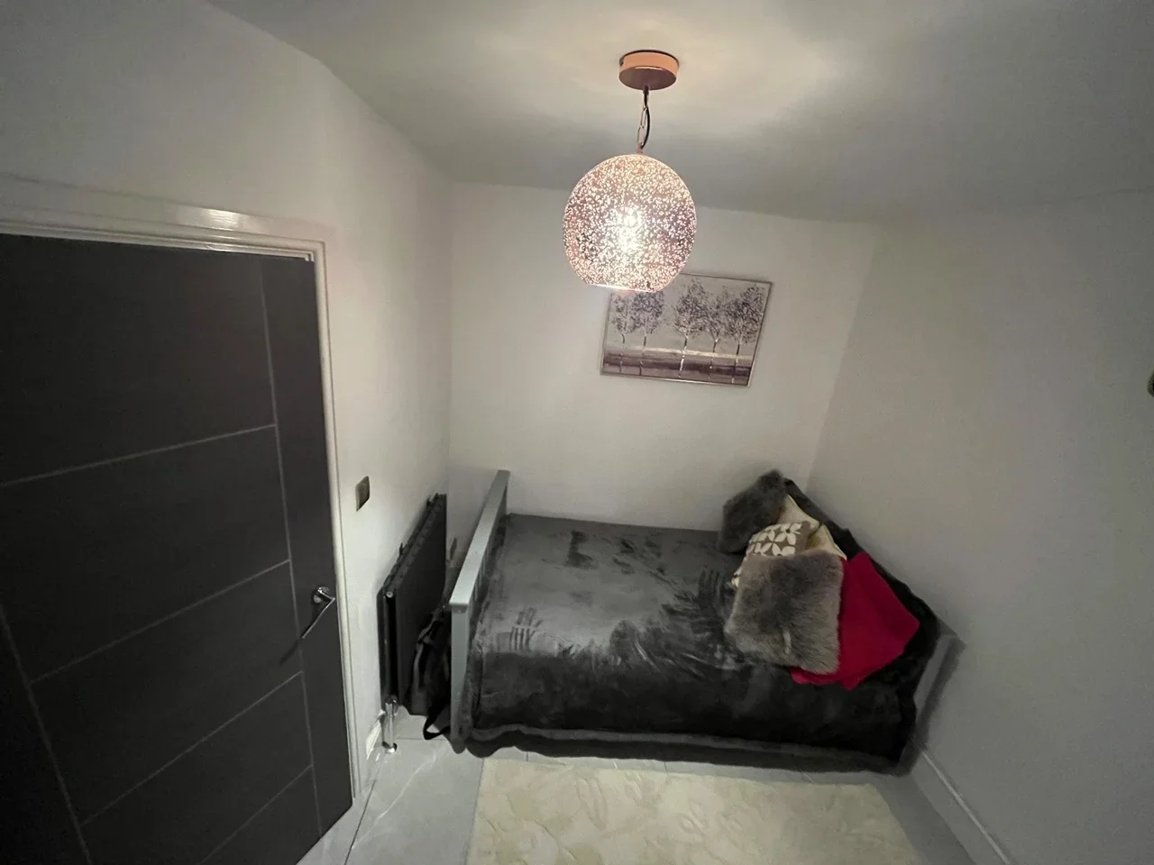 Room St. Agatha's Grove in Greater London
