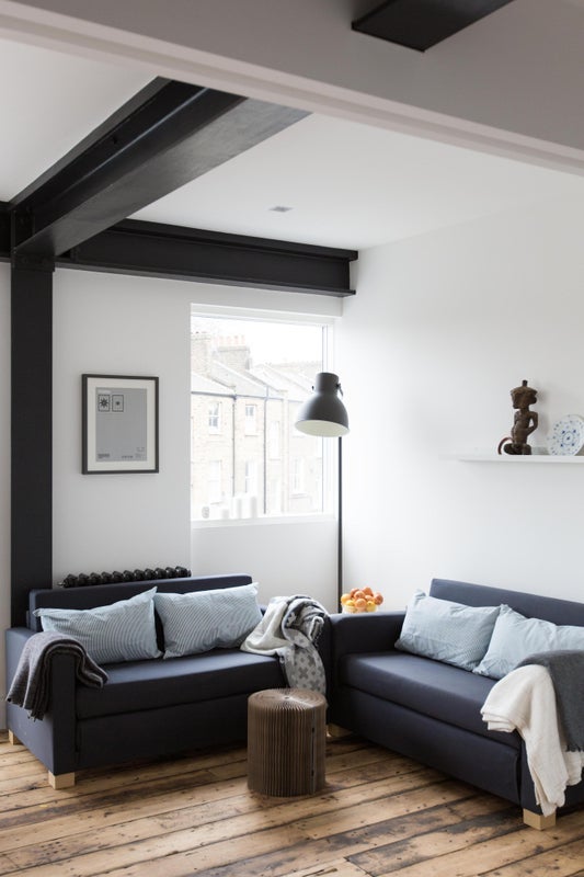 Flat Colvestone Crescent in Greater London