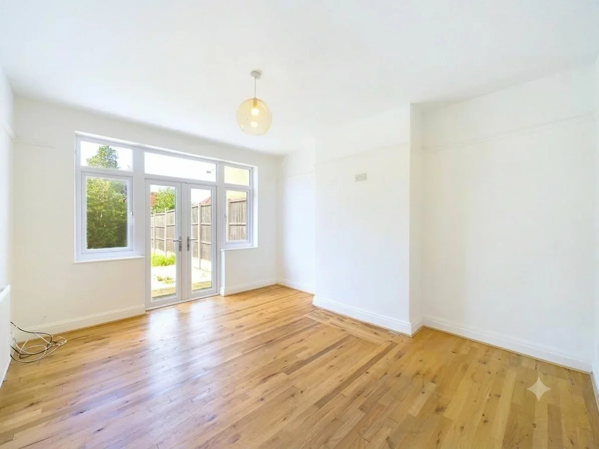 House Queens Walk in Greater London