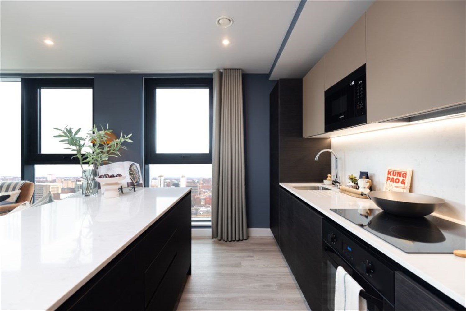 Flat Brandfield Street in City of Edinburgh