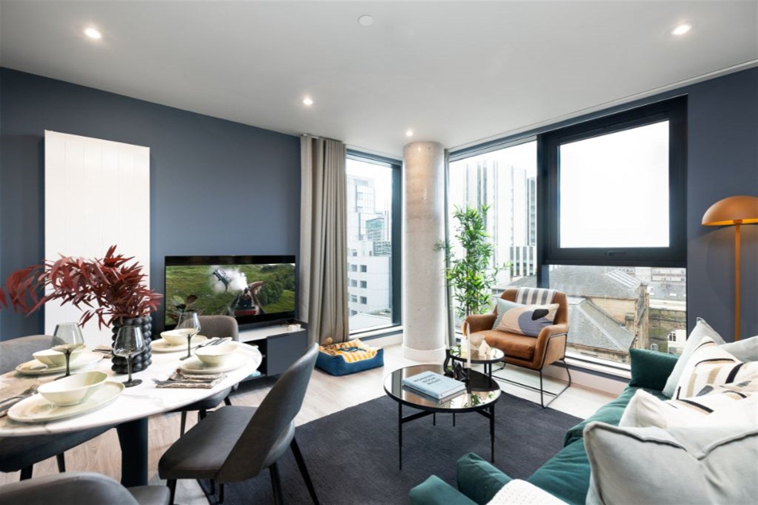 Flat Brandfield Street in City of Edinburgh