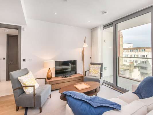 Flat Petty France in City of Westminster