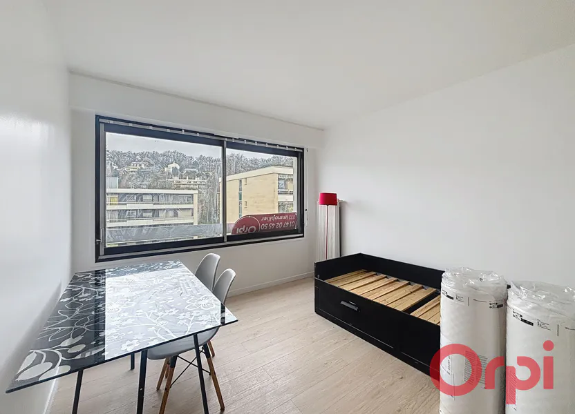 Appartement Rue d'Aulnay à Châtenay-Malabry