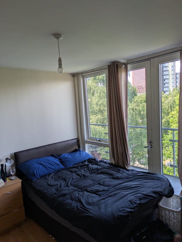 Room Wheeleys Lane in Birmingham