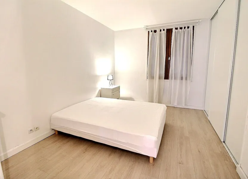 Flat Route de Grigny in Viry-Châtillon