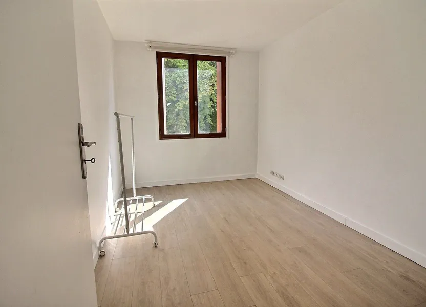 Flat Route de Grigny in Viry-Châtillon