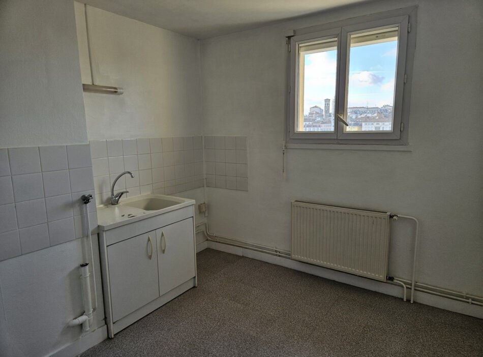 Appartement Rue Jules Verne à Saint-Laurent-sur-Saône