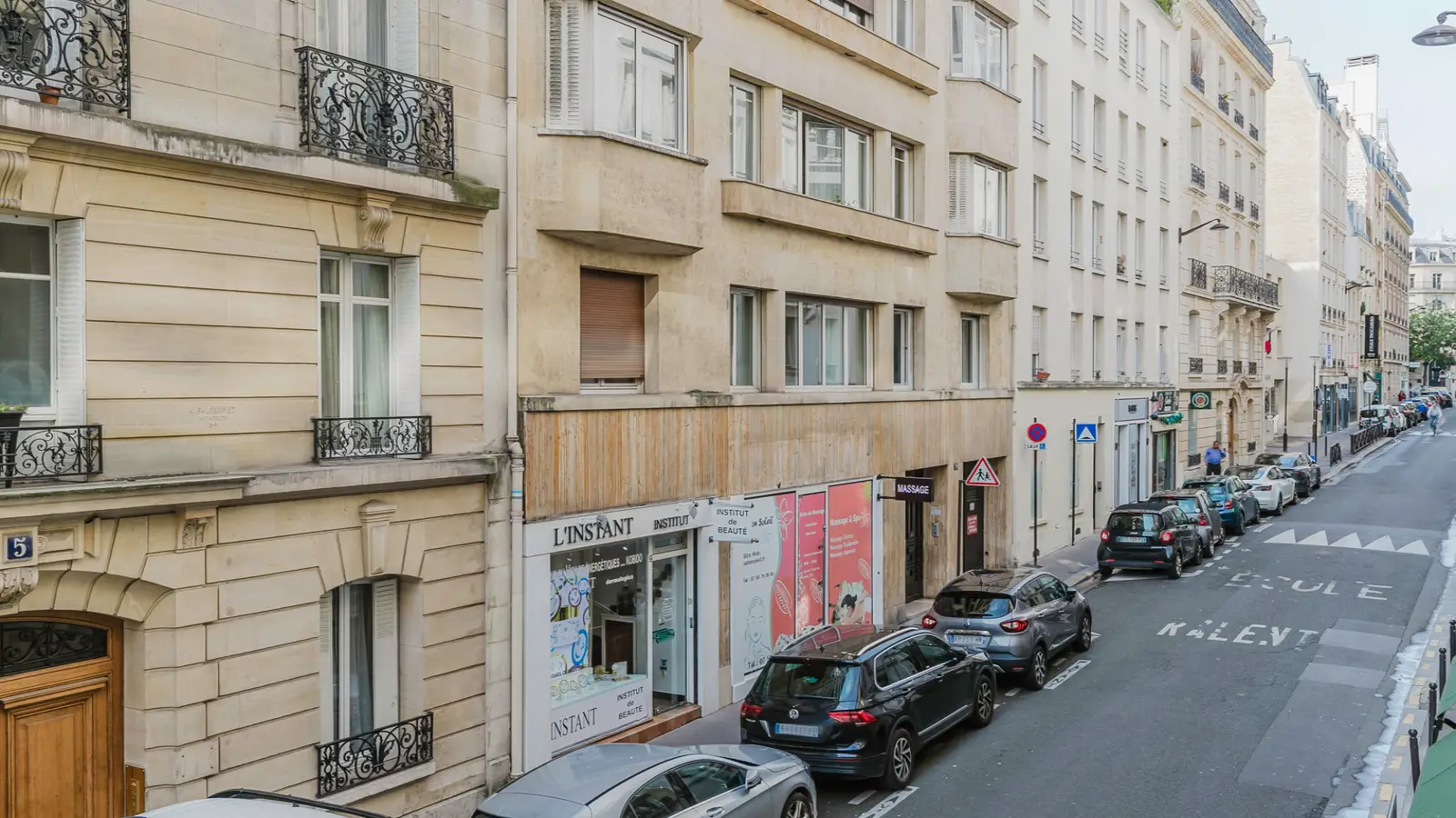 Appartement Rue Saint-Didier à Paris