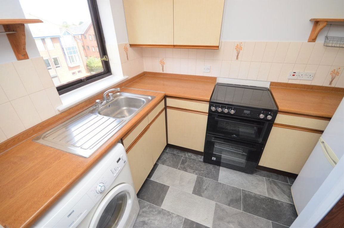 Flat Granville Road in St Albans
