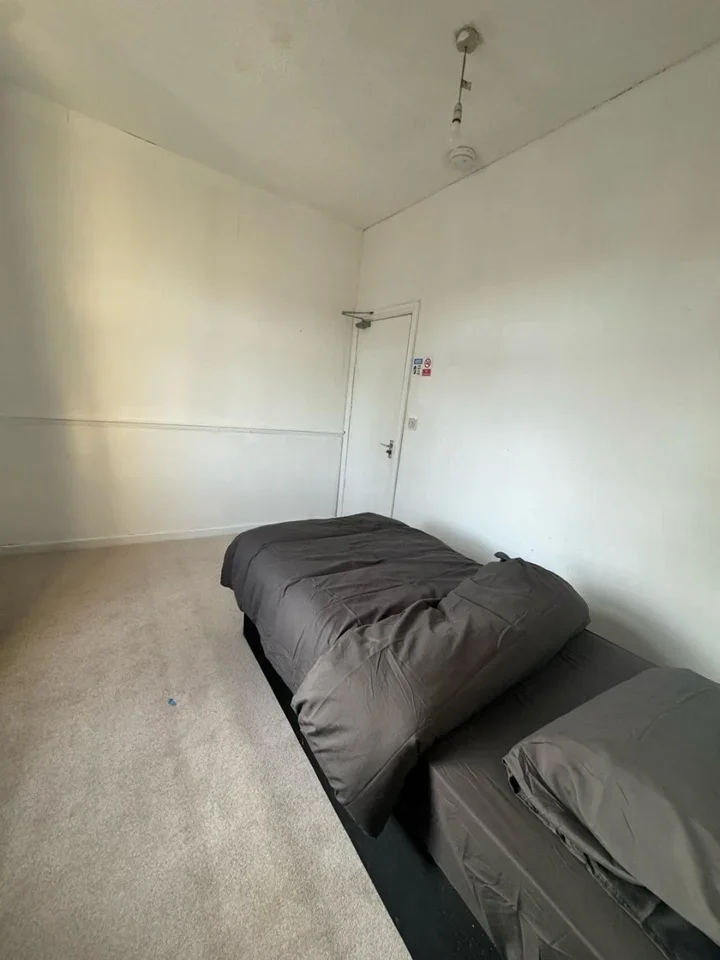Room Douglas Road in Birmingham