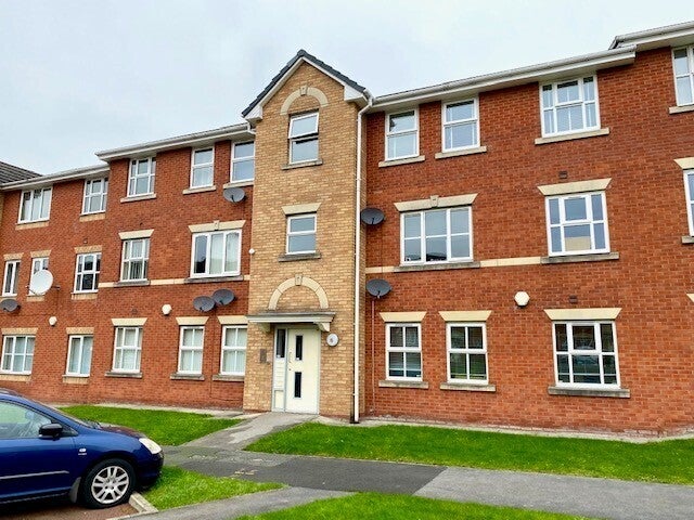 Flat Bankfield Street in Manchester