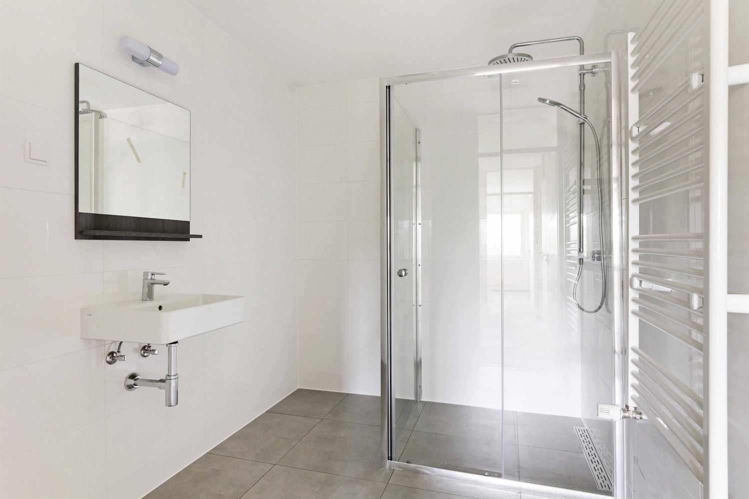 Appartement Aartsbisschop Romerostraat in Utrecht
