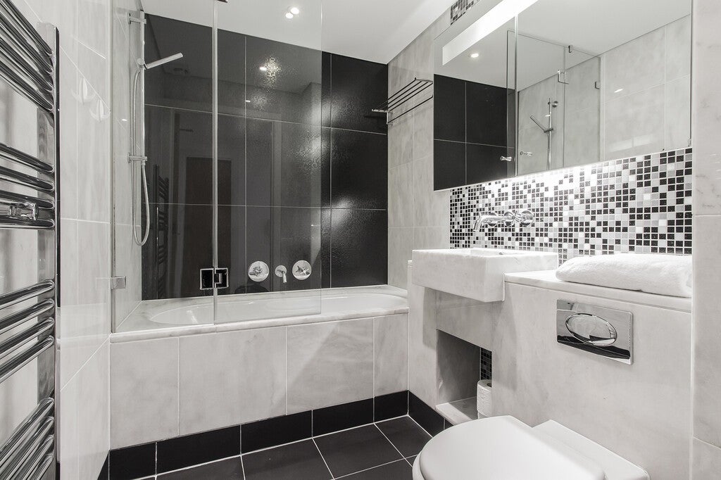 Flat Millharbour in Greater London