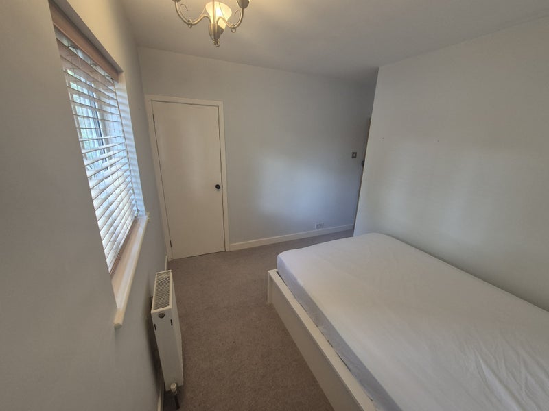 Room Bye Pass Road in Nottingham