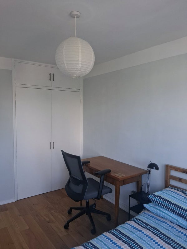 Room Royal Road in Greater London