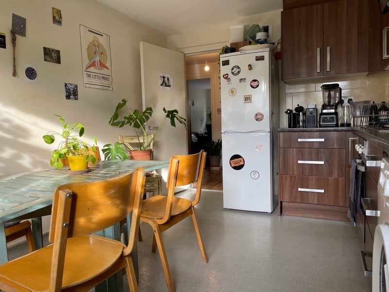 Room Ermine Road in Greater London