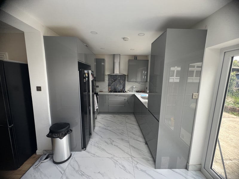 Room Chalk Pit Avenue in Greater London