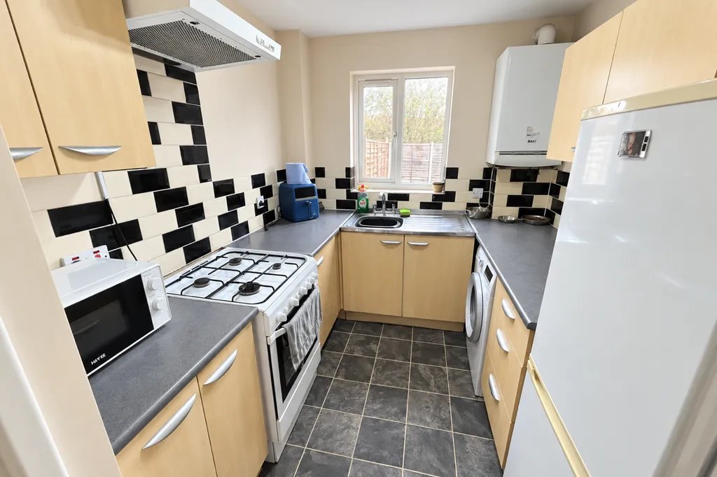 Flat Redgrave Drive in Milton Keynes