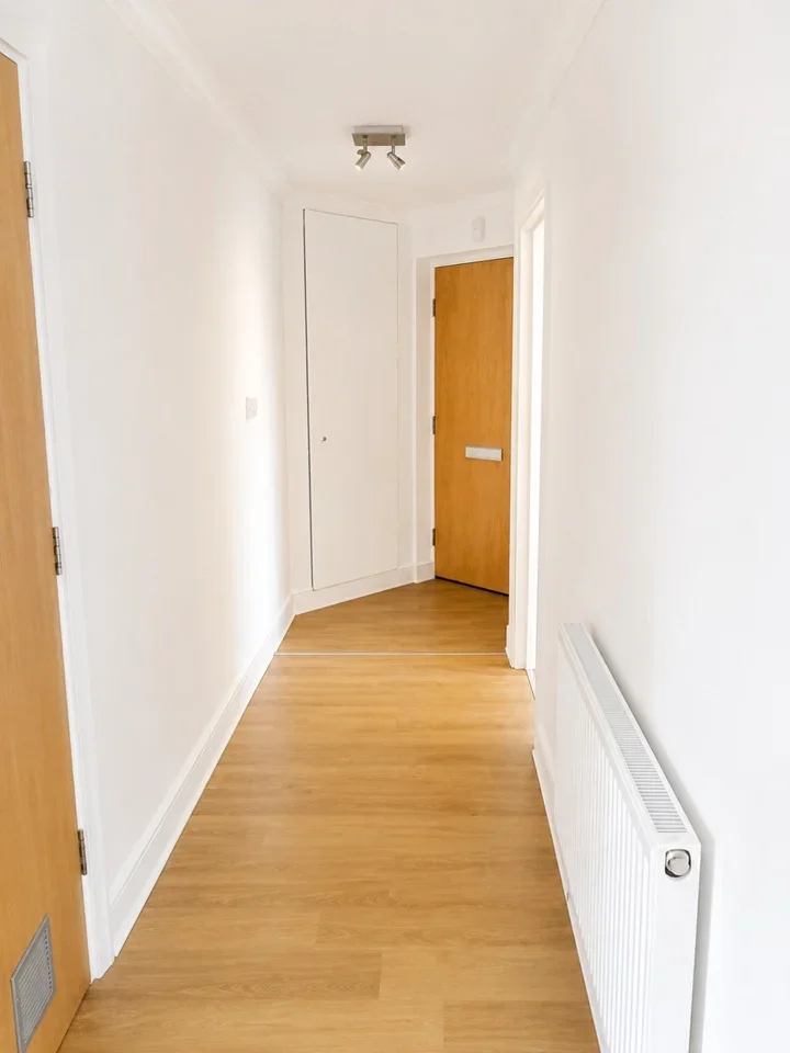 Flat Walter Mead Close in Epping Forest