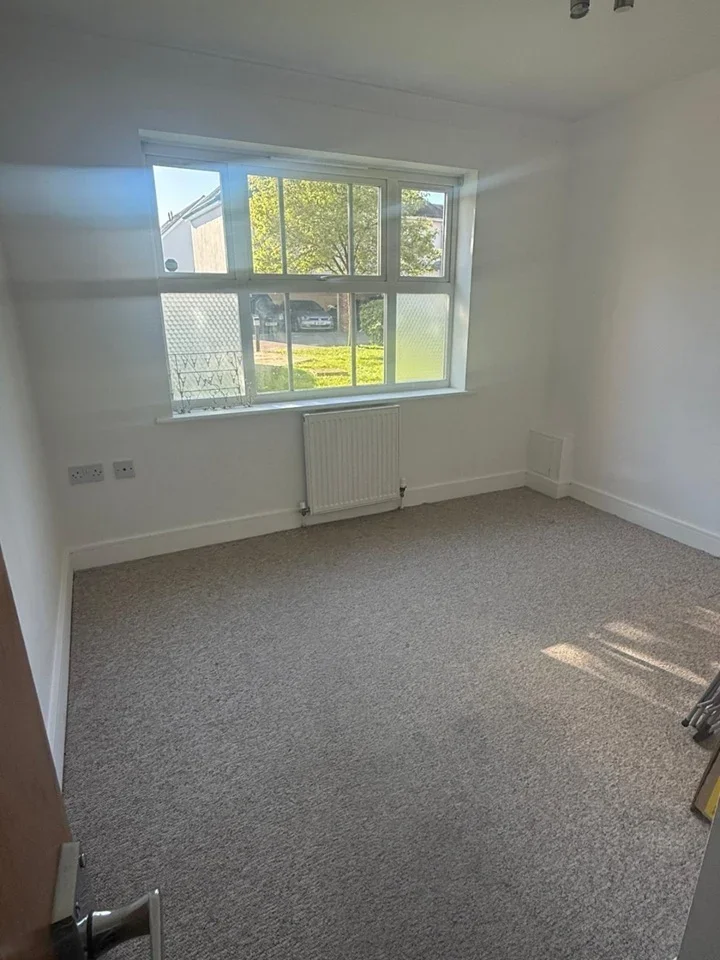 Flat Walter Mead Close in Epping Forest