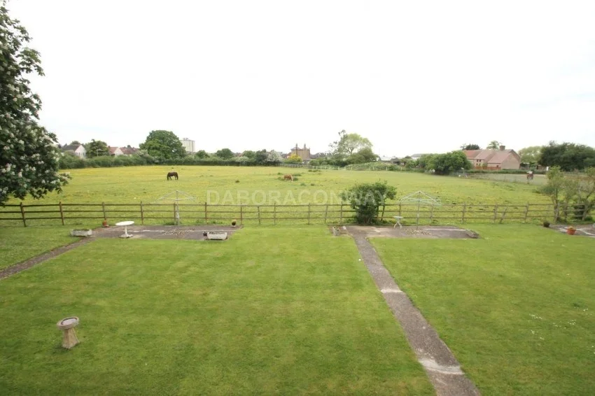 Flat St Peters Close in Greater London