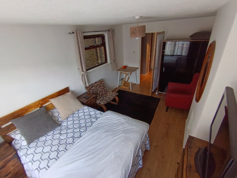 Room Pelham Road in Greater London