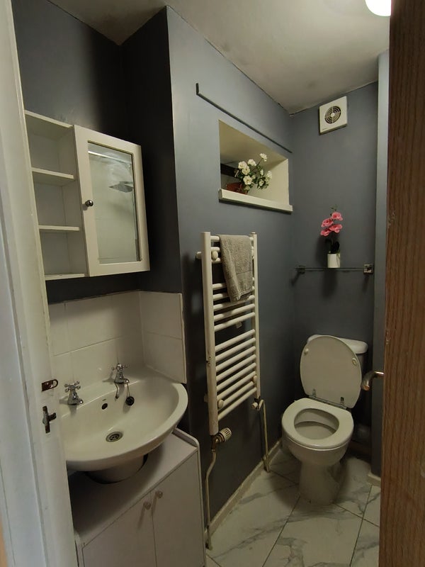 Room Pelham Road in Greater London