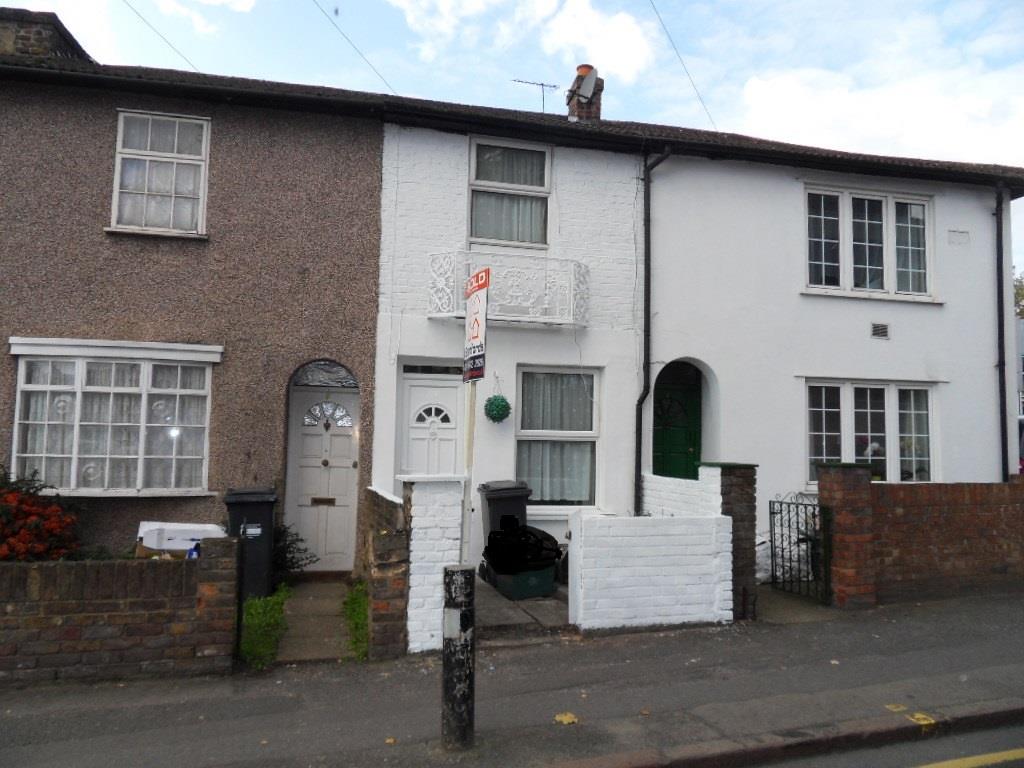 House Bridge Road in Greater London