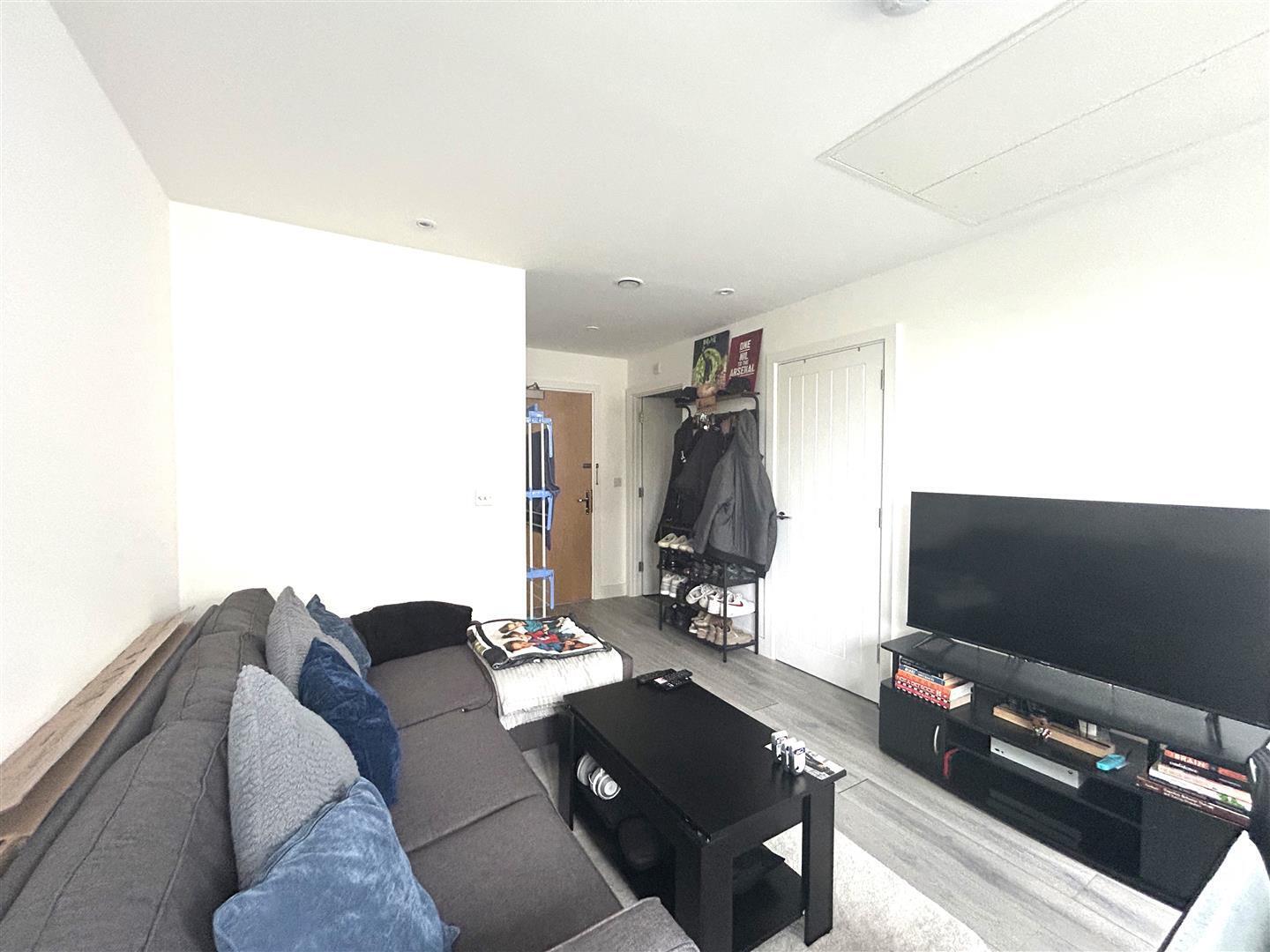 Flat East Park in Crawley