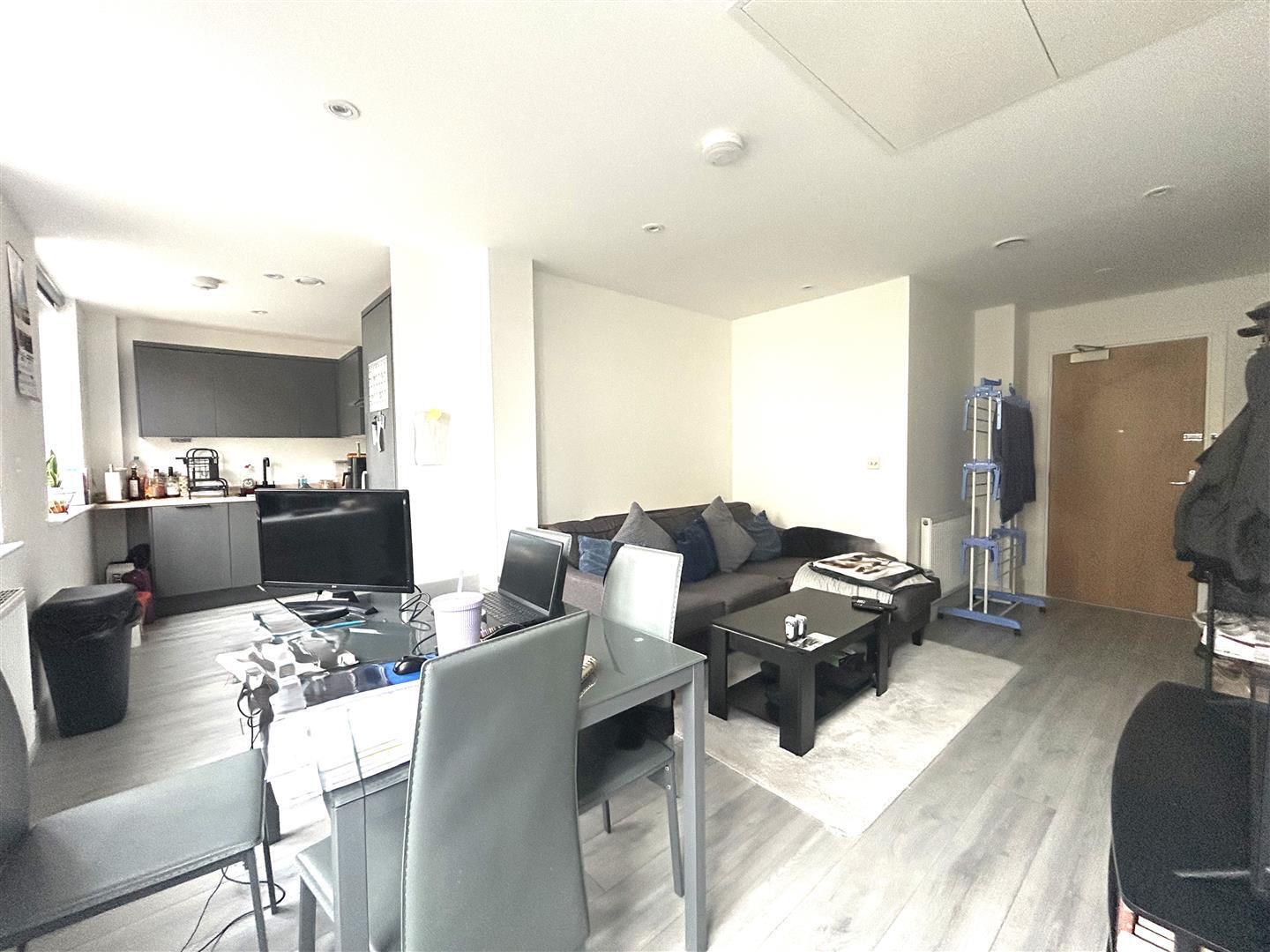 Flat East Park in Crawley