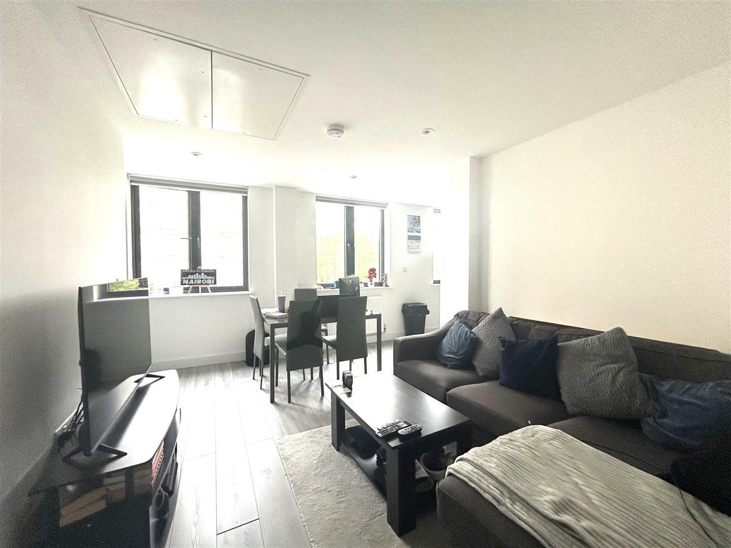 Flat East Park in Crawley